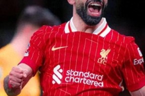 平博下载-萨拉赫回归赛场，逆转首场状态亮眼，利物浦观众沸腾！-平博下载