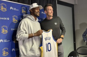 平博体育-巴特勒巅峰对决，内马尔与30激战RNG分钟，高光表现胜负难料！-平博体育